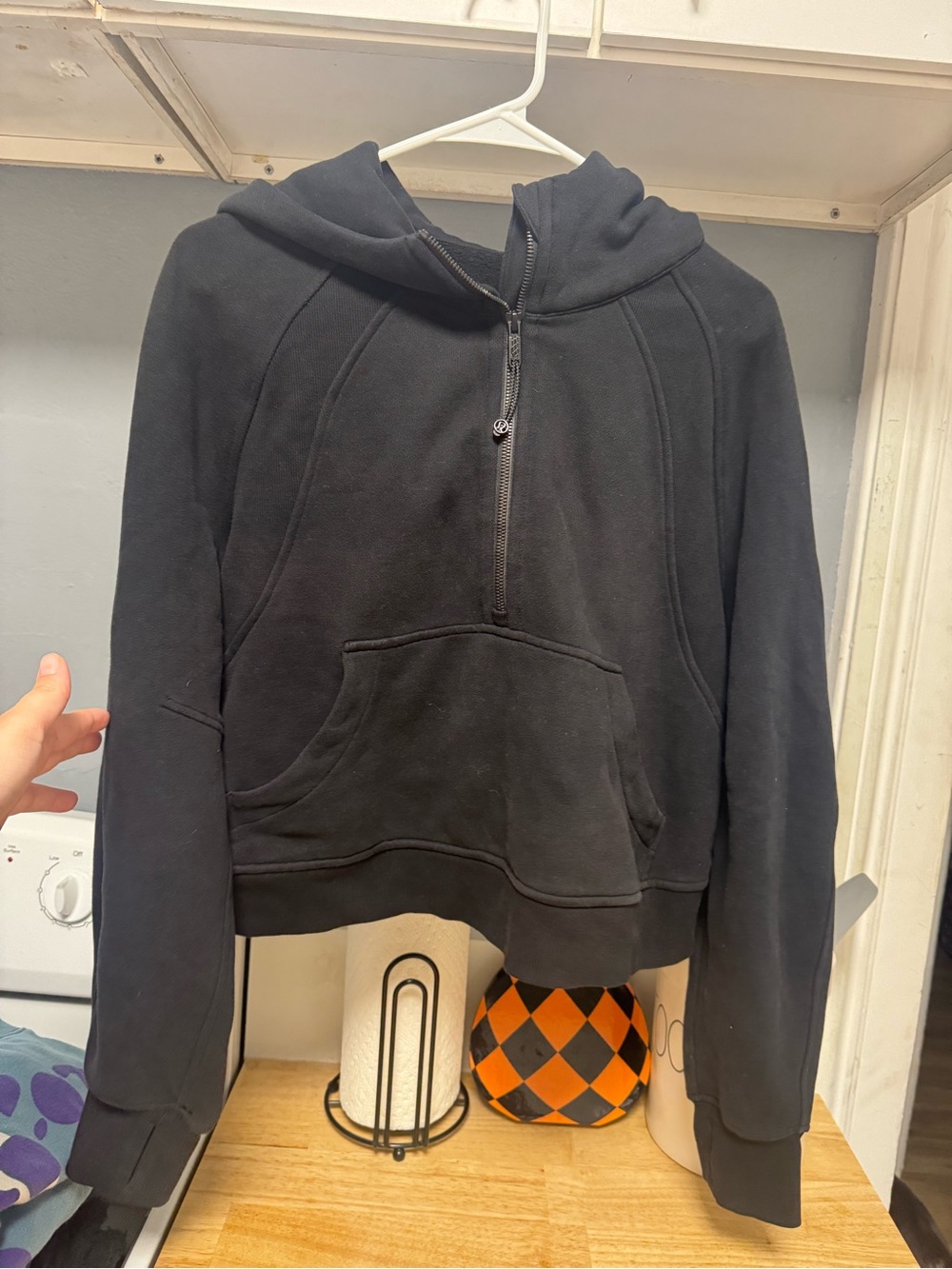 Women’s lululemon cropped scuba